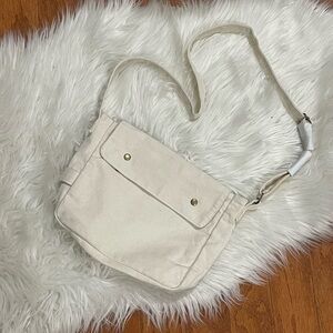 NWOT Hearth & Hand Canvas bag. Cream Color